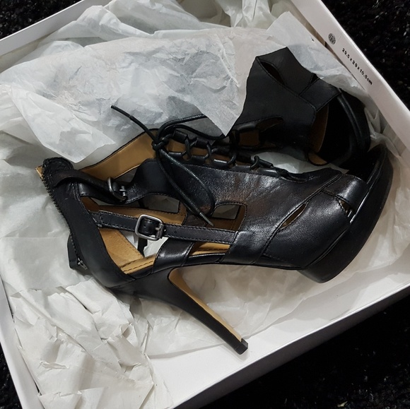 Nine west leather strap heels - Picture 2 of 6